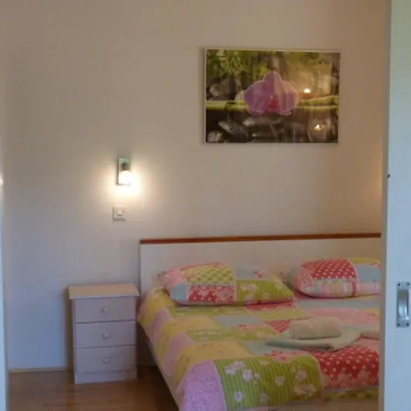 Kleines In Der Ersten Etage Appartamento