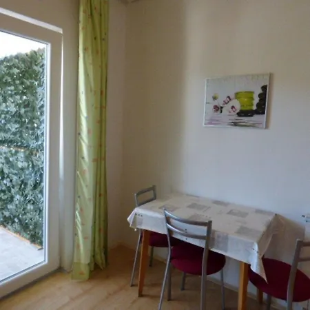 Appartamento Kleines In Der Ersten Etage Rabac