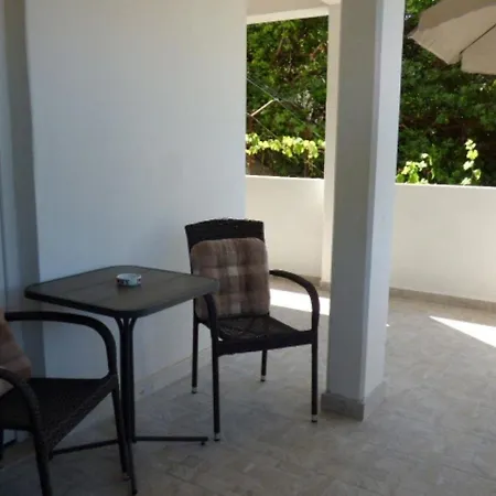 Kleines In Der Ersten Etage شقة *